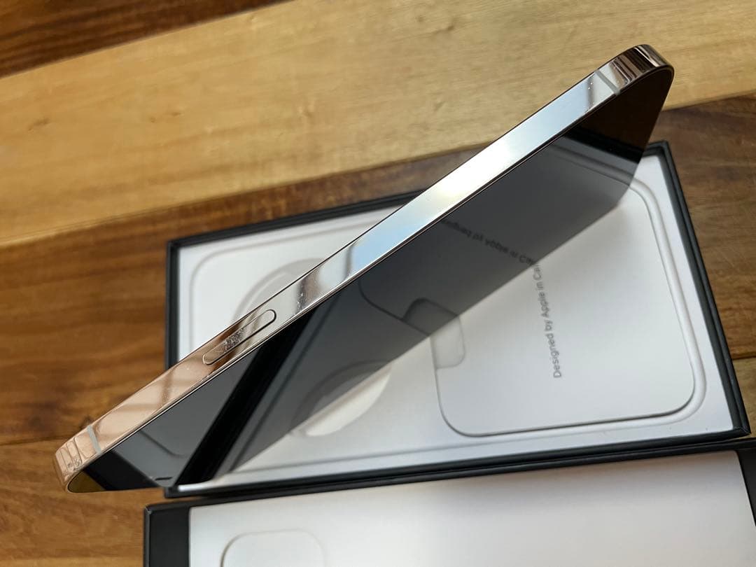 Apple iPhone 12 Pro Max シルバー 本体