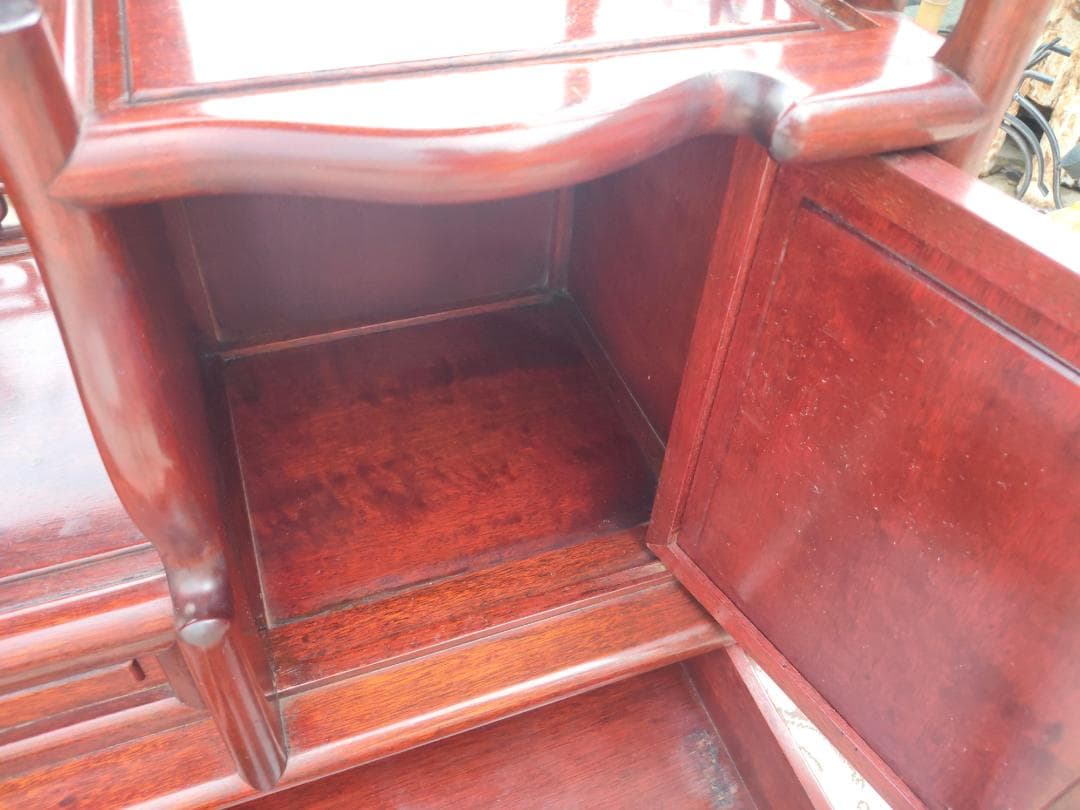 (送料設置込み)高級茶棚☆茶箪笥☆唐木飾り棚☆収納棚☆透かし彫り☆無垢