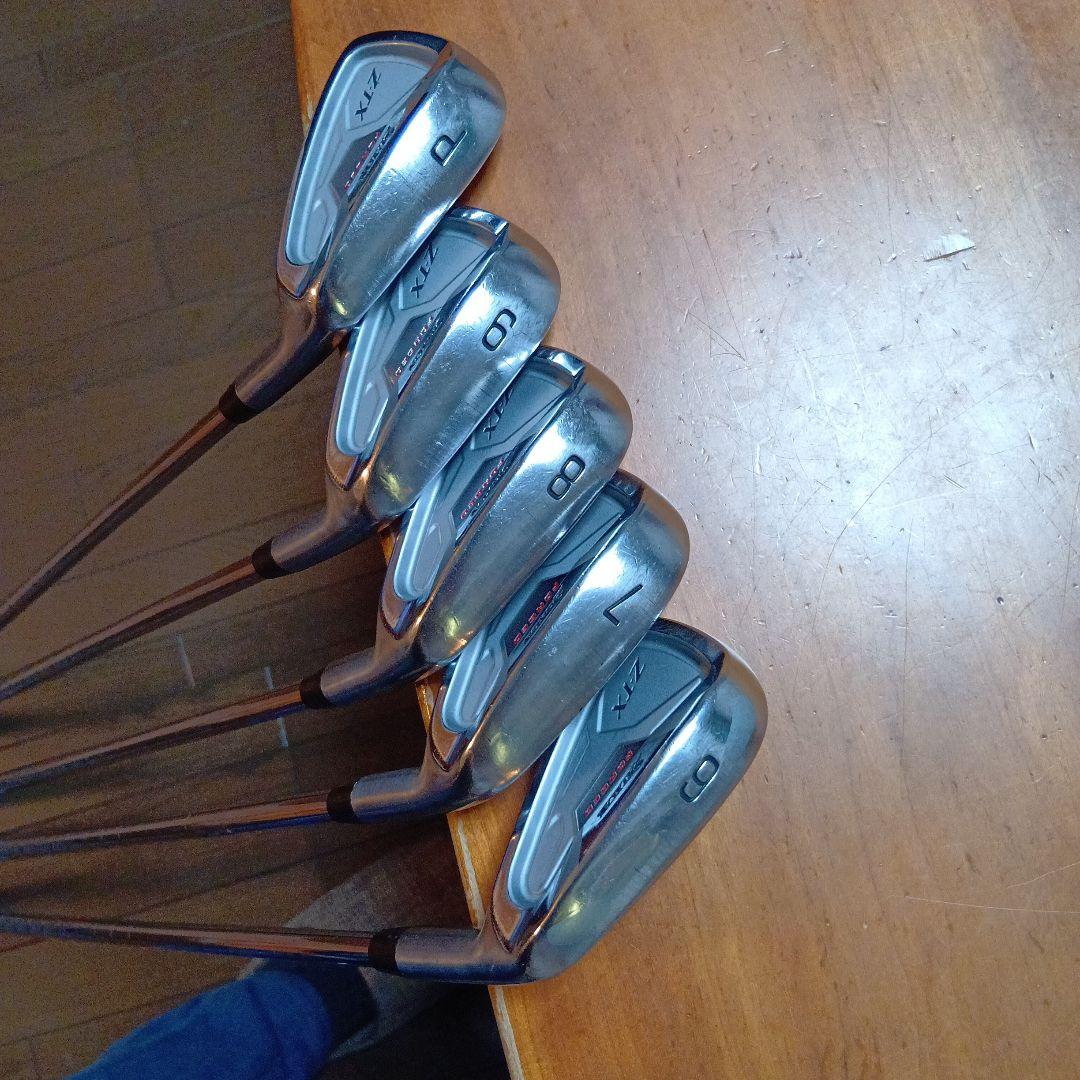 スリクソンＺＴＸアイアン　松山プロ使用