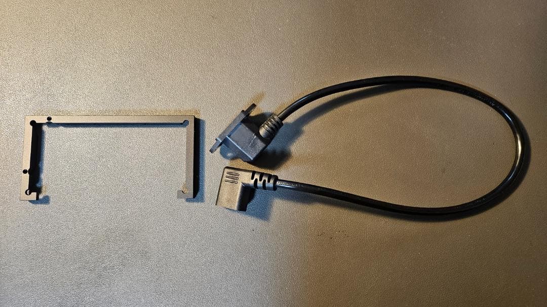 NCASE M2 ANGLE 黒 MATX SFF 組み立て式ケース