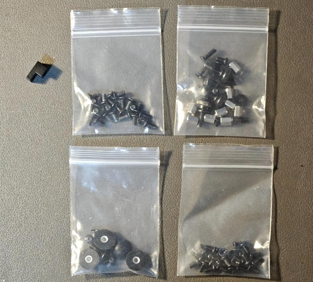 NCASE M2 ANGLE 黒 MATX SFF 組み立て式ケース