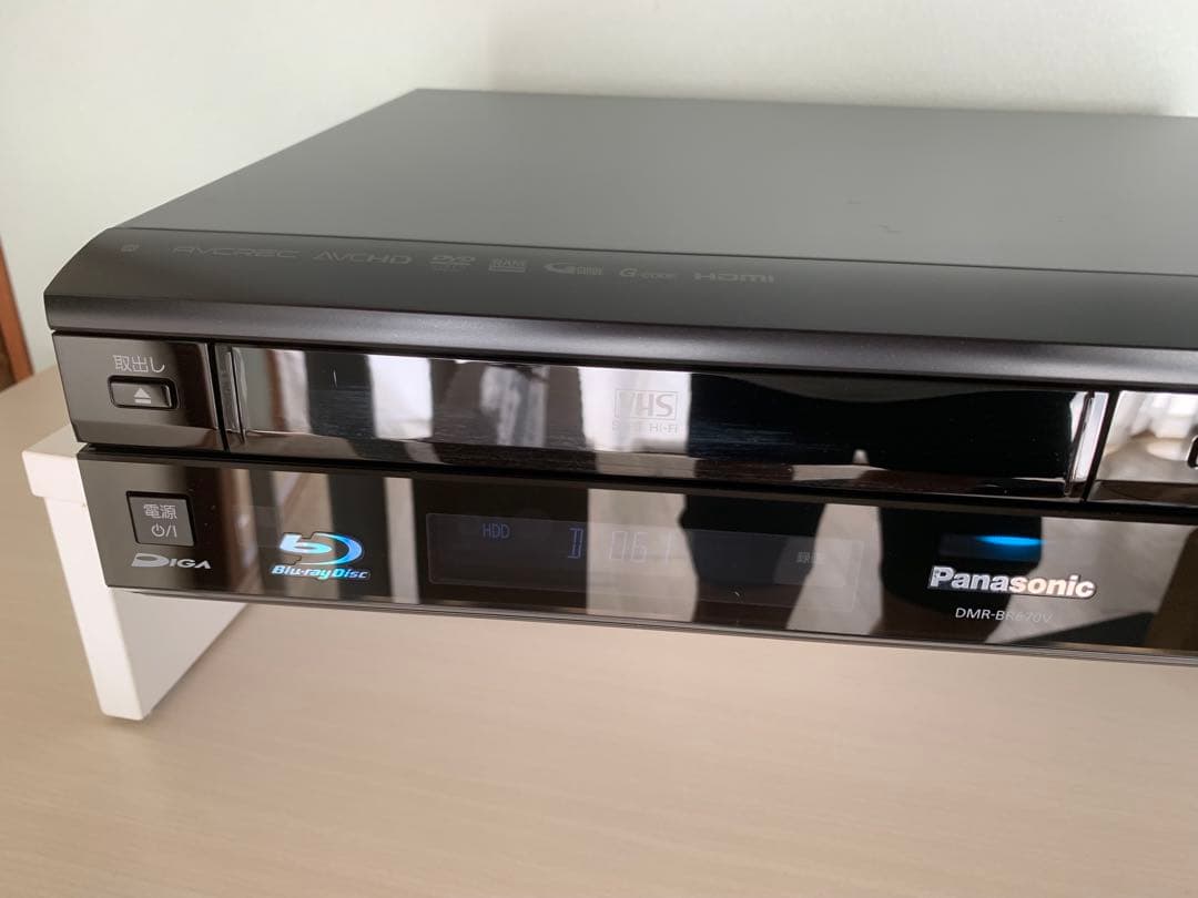 Panasonic Blu-ray HDD VHS 一体型 DMR-BR670V
