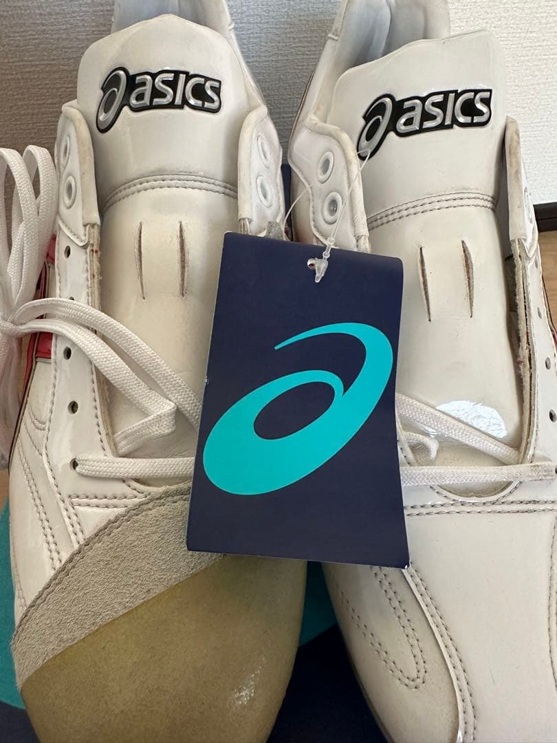 【新品未使用】asics スパイク　28.5cm