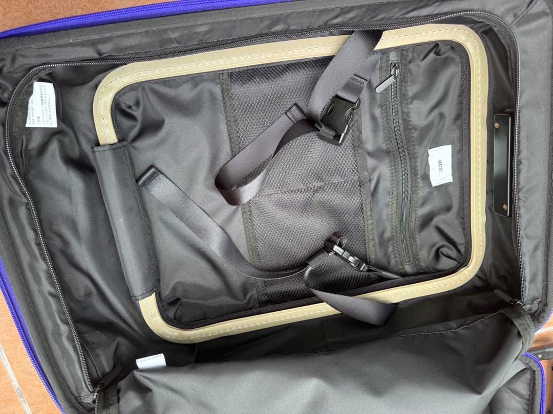 新品ace.TOKYO フロントオープン 軽量 32L テオフィールド機内