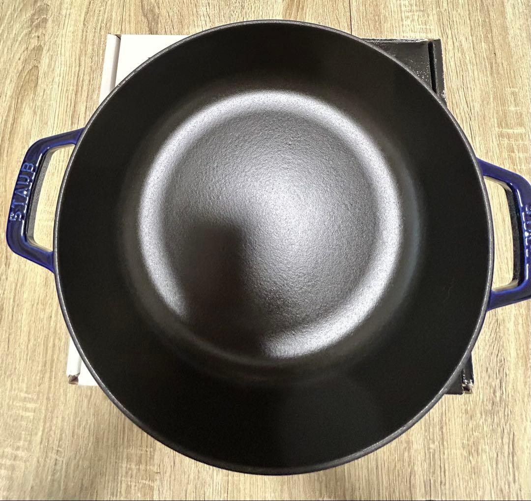 STAUB/ストウブ　ブレイザーソテーパン26cm　リリー　Lilly
