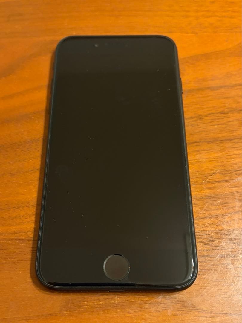 Apple iPhone SE 第2世代　64GB