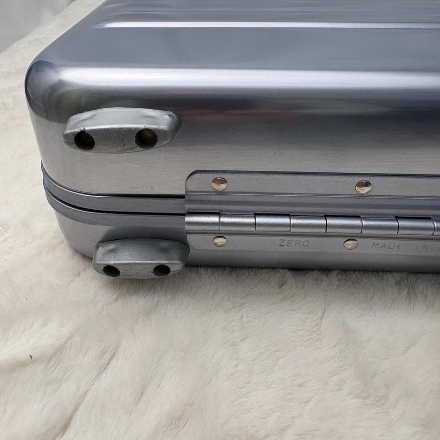 美品✨ゼロハリバートン アタッシュケース USA製 シルバー