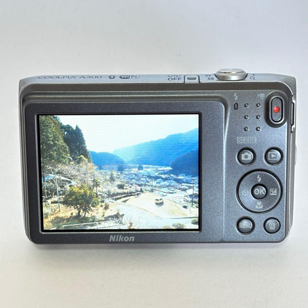 【美品】Nikon coolpix A300 ニコン　デジガメ　SDカード2GB