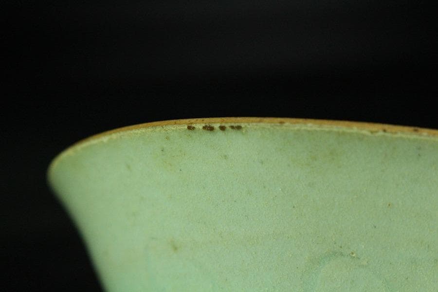 中国美術 青影 刻草紋 碗 茶道具伝来(K-RC995)