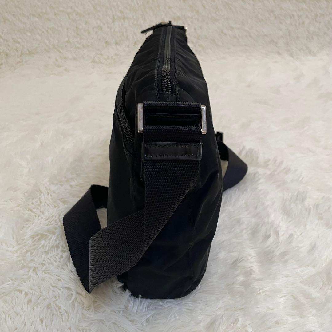 極美品 PRADA ショルダーバッグ カメラバッグ ナイロン レザー ブラック