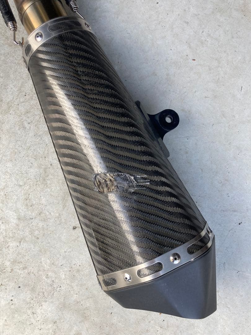 【訳あり】　390DUKE SCORPION セルケトテーパーカーボンマフラー