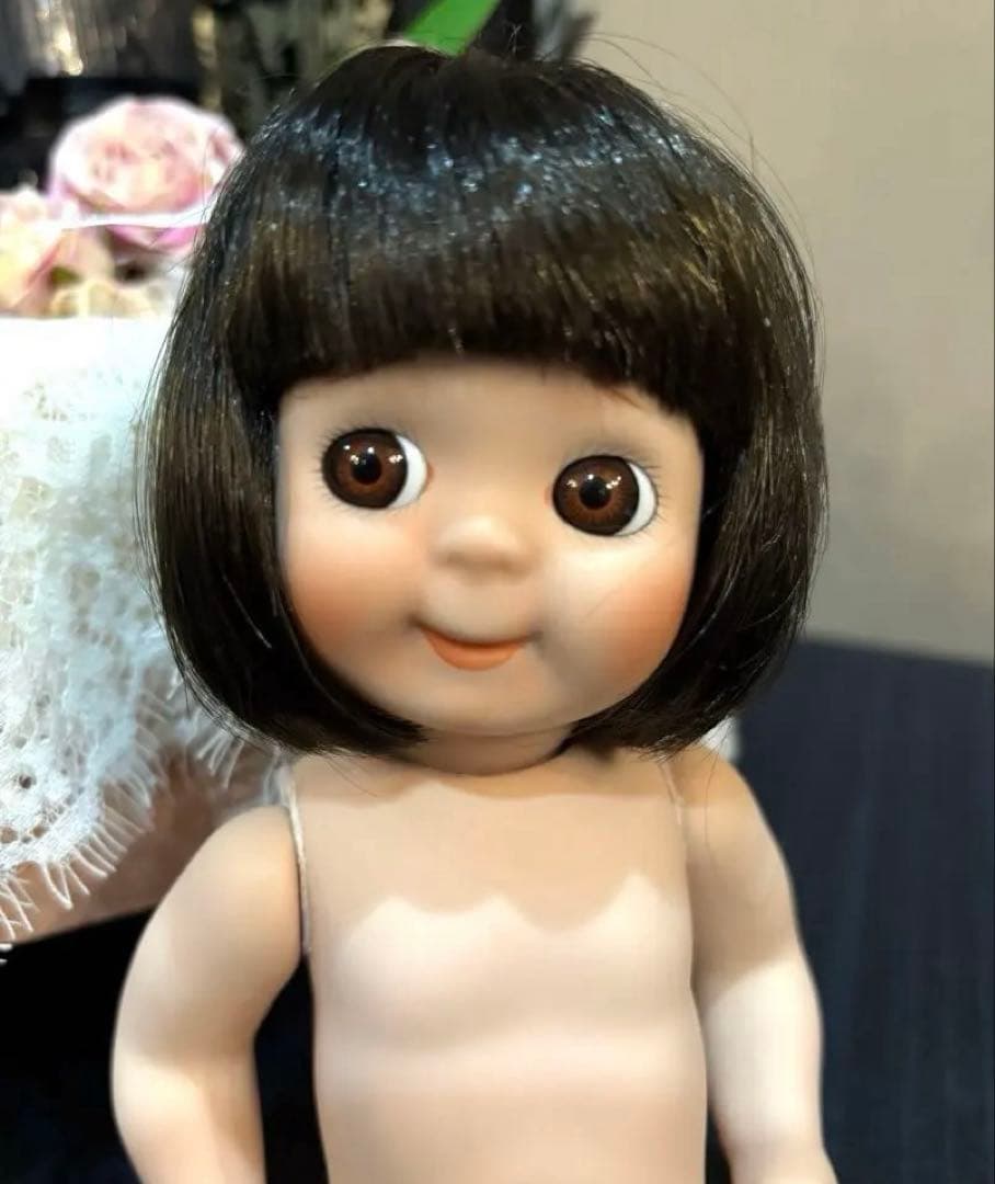 ヴィンテージ　ビスクドール　グーグリー ①