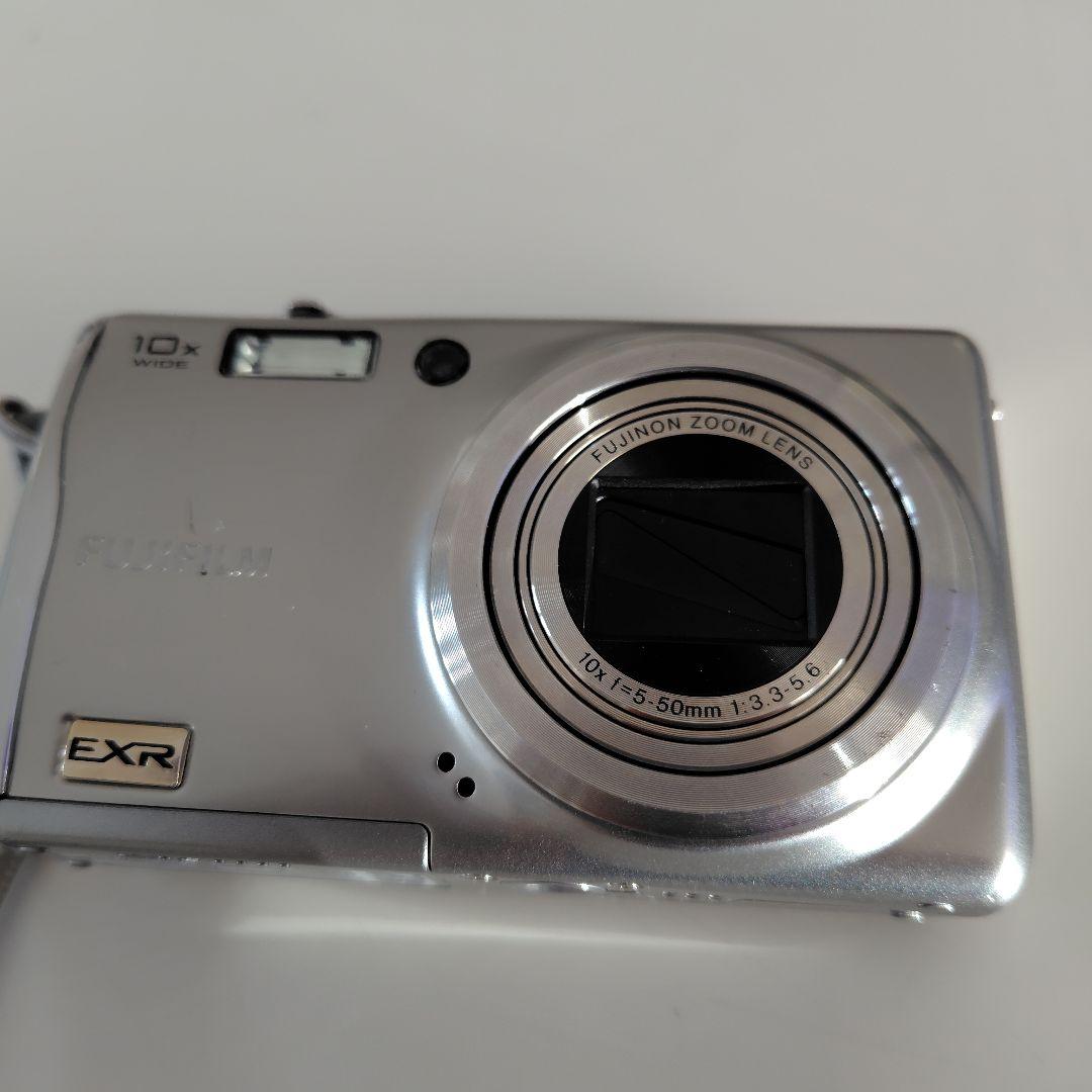 デジカメ　デジタルカメラ　FINEPIX F70EXR FUJIFILM