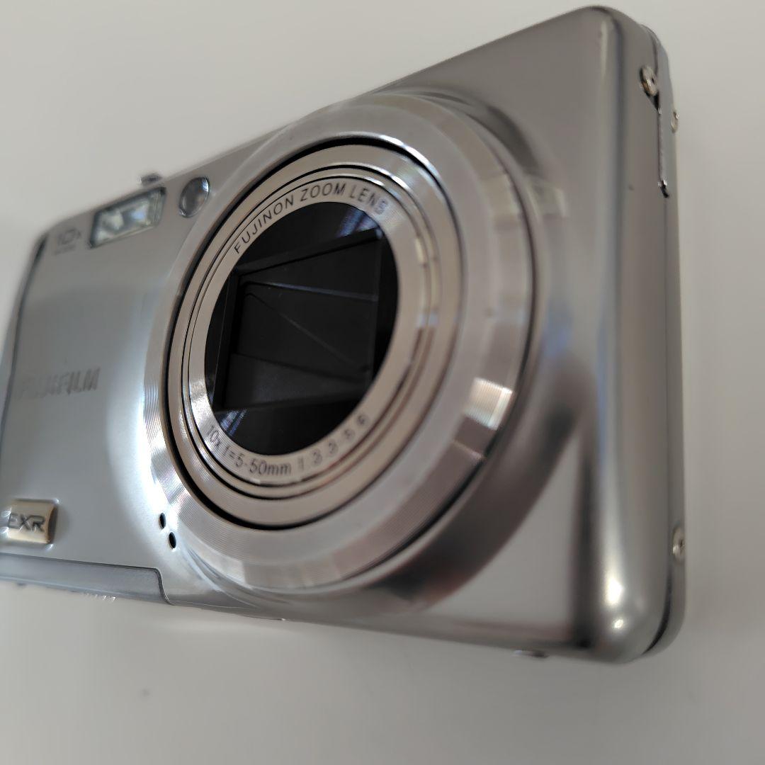 デジカメ　デジタルカメラ　FINEPIX F70EXR FUJIFILM