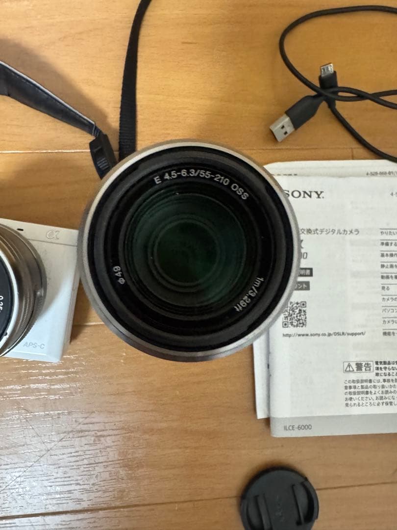 SONY ソニー　α6000 ダブルズームレンズキット カメラILCE-6000