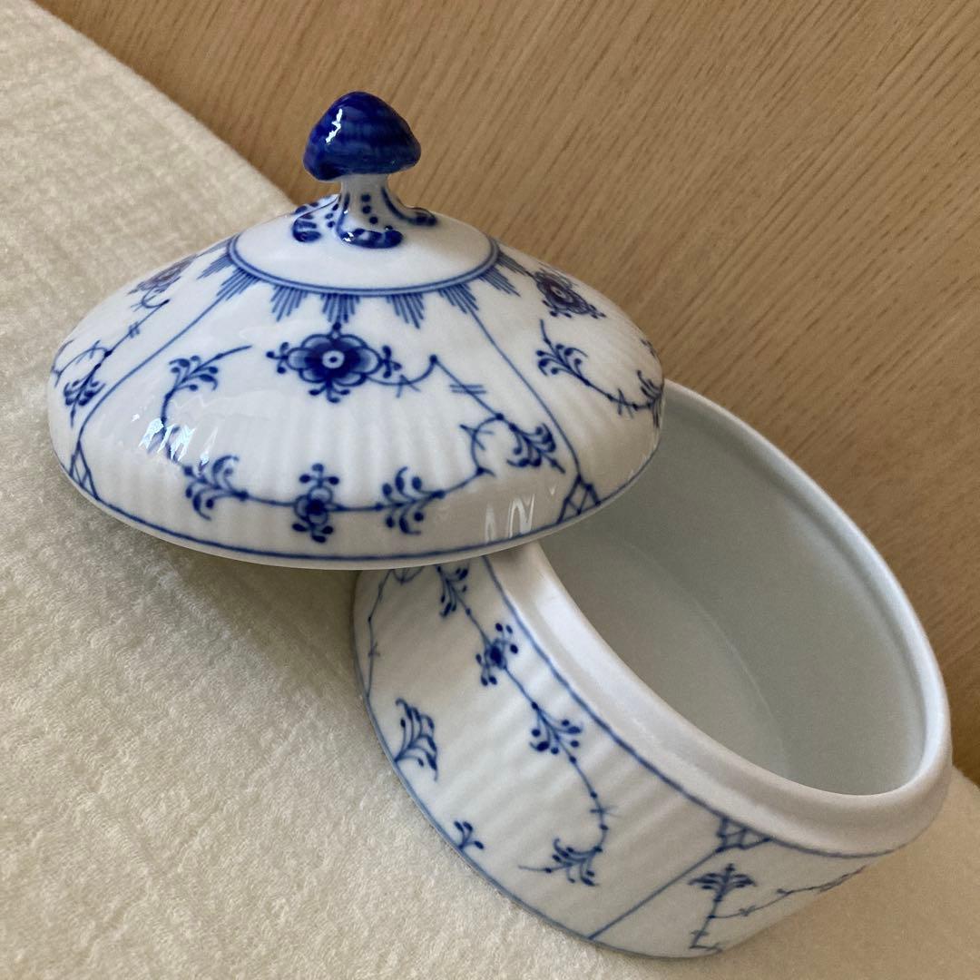 ロイヤルコペンハーゲン　プレインボックスラウンド　新品未使用