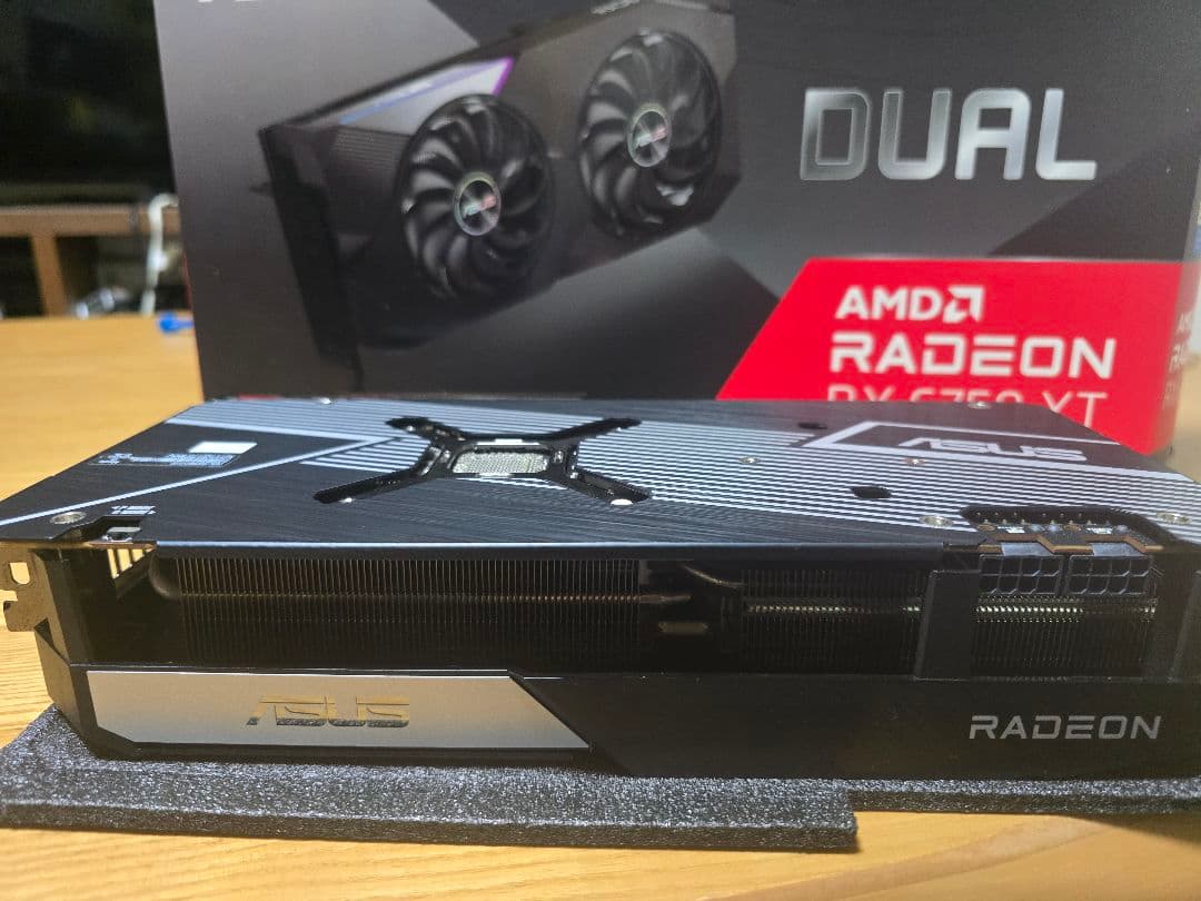 グラフィックボード・グラボ・ビデオカード ASUS Radeon RX 6750 XT DUAL 12GB