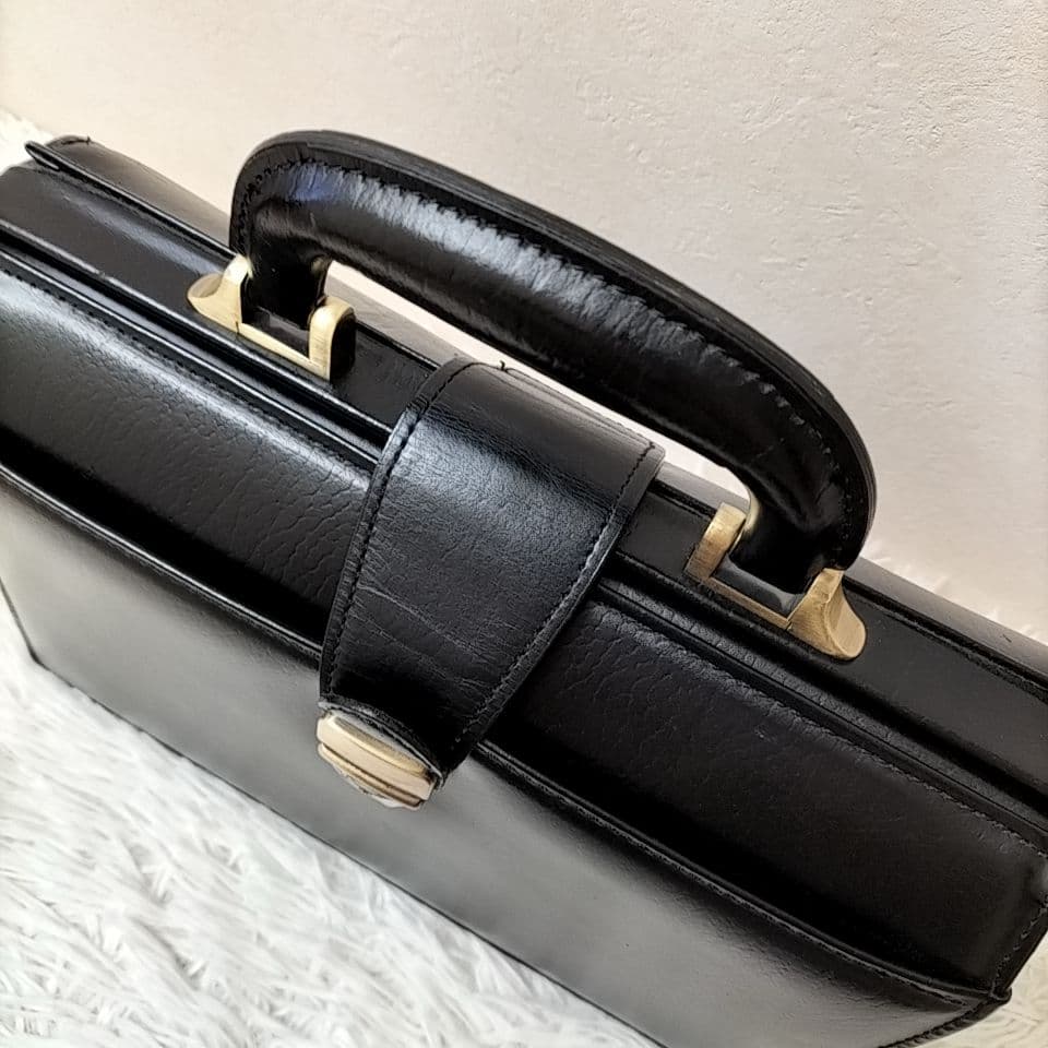 吉田カバン ミニダレスバッグ ビジネスバッグ レザー ブラック