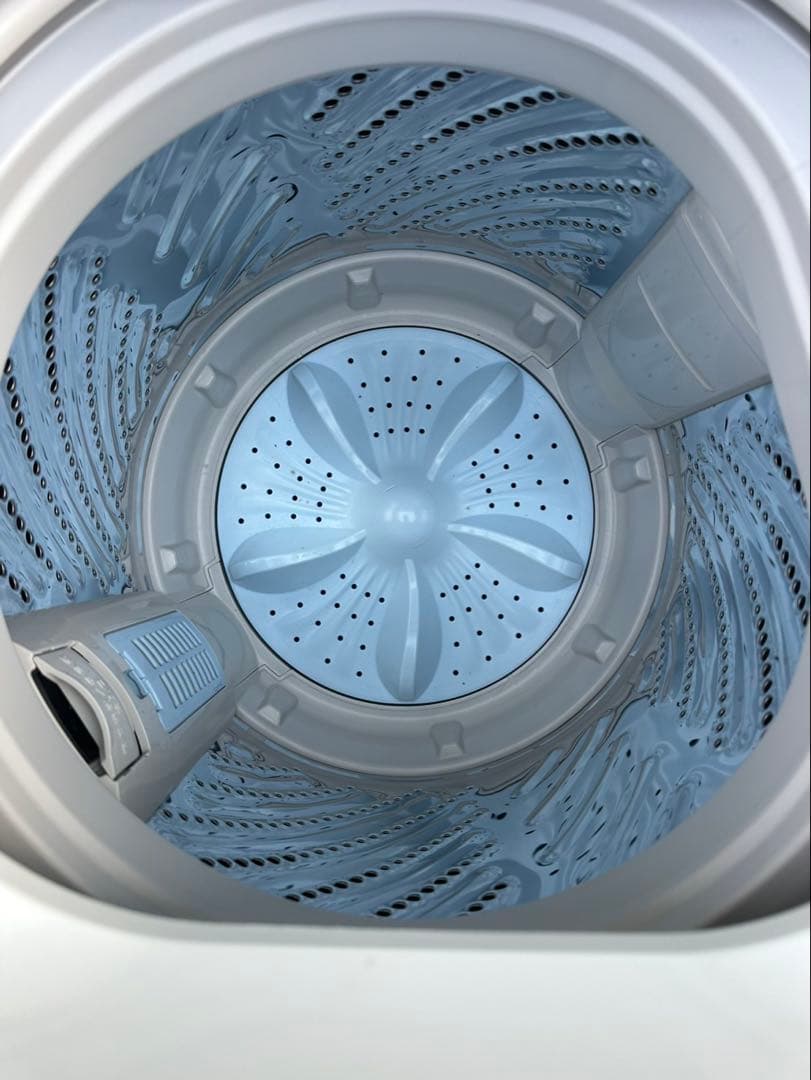 【美品】2025年式　ハイセンス　5.5キロ