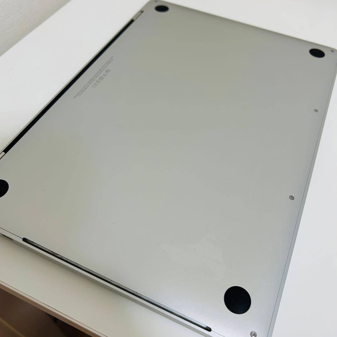 【傷なし】MacBook Pro 13インチ 2018 Touch Bar搭載