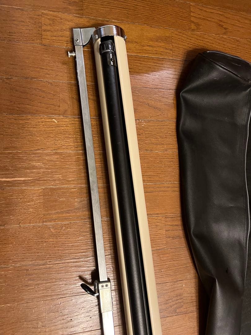 プロジェクタースクリーン 縦(約)122cm、横(約)162cm、■80インチ