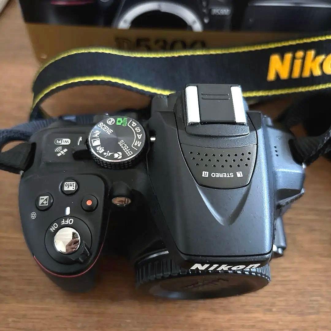 ニコンD5300 一眼レフカメラ＋望遠レンズ