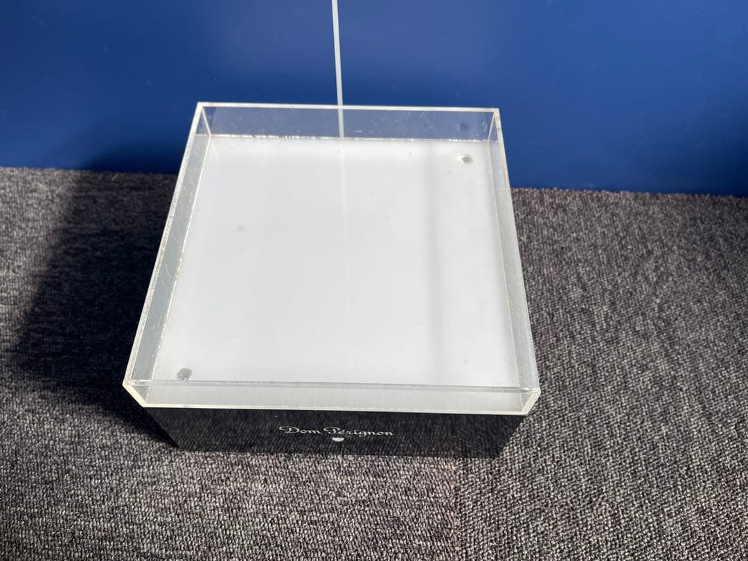 ドン・ペリニヨン シャンパンタワー台