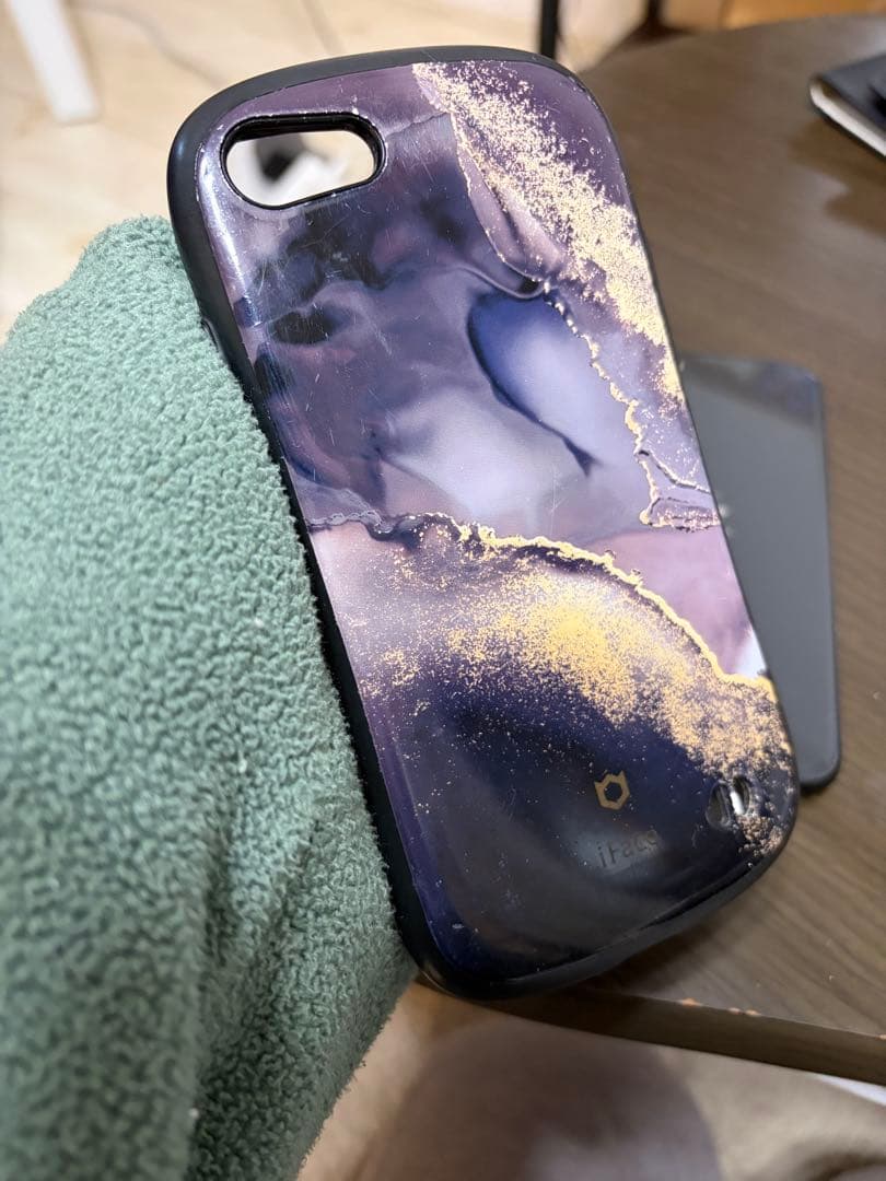 iPhone SE 第2世代 ブラック 128GB & ケース(希望有れば)