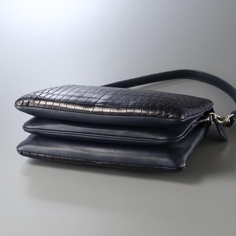 JRAタグ付 LORBEER マットクロコ　センター取り　ハンドバッグ