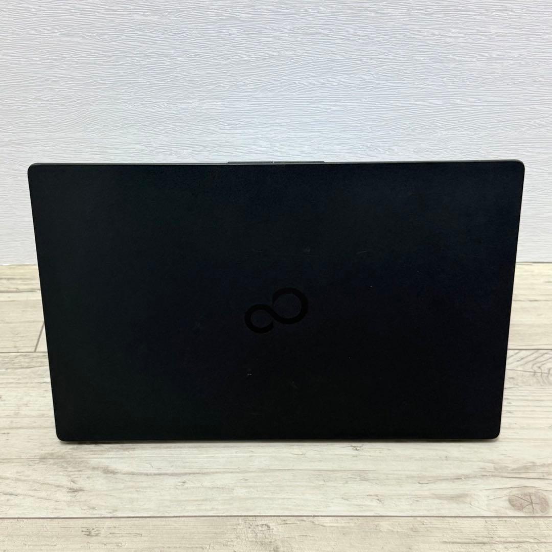 LIFEBOOK/i5/8GB/13.3インチ/ノートパソコン/Office