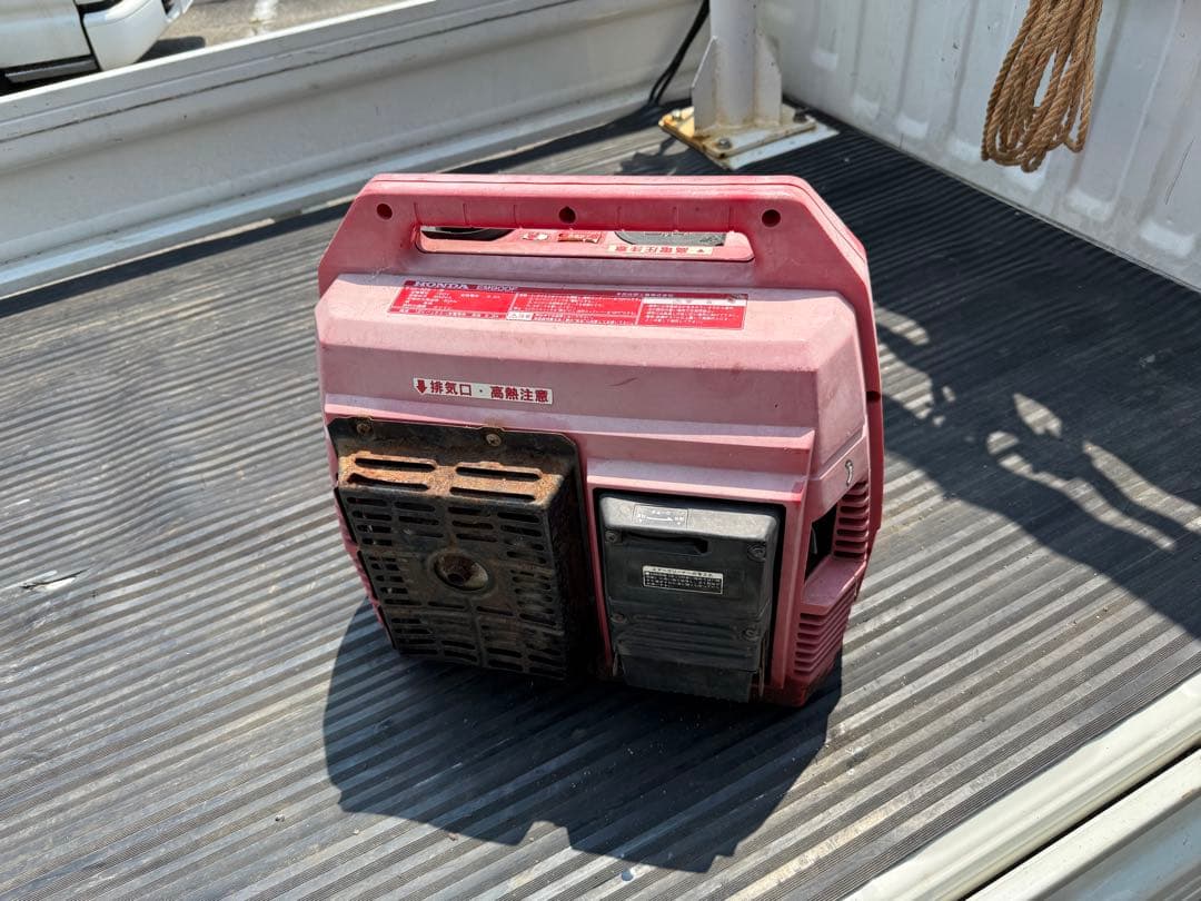 HONDA EM900F ポータブル発電機 赤
