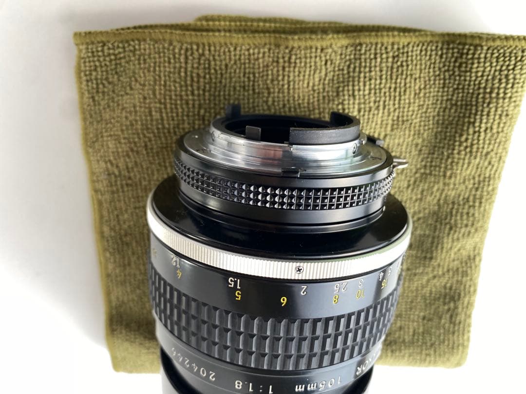 ニコン Nikon Nikkor Ai-s 105mm F1.8 レンズ