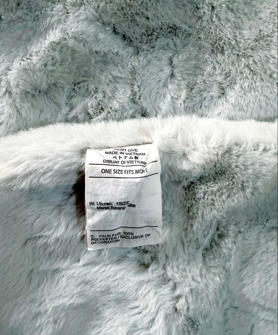 【レア】NIKEフェイクファーブランケット⭐︎毛布⭐︎スウッシュ⭐︎水色⭐︎ライトブルー