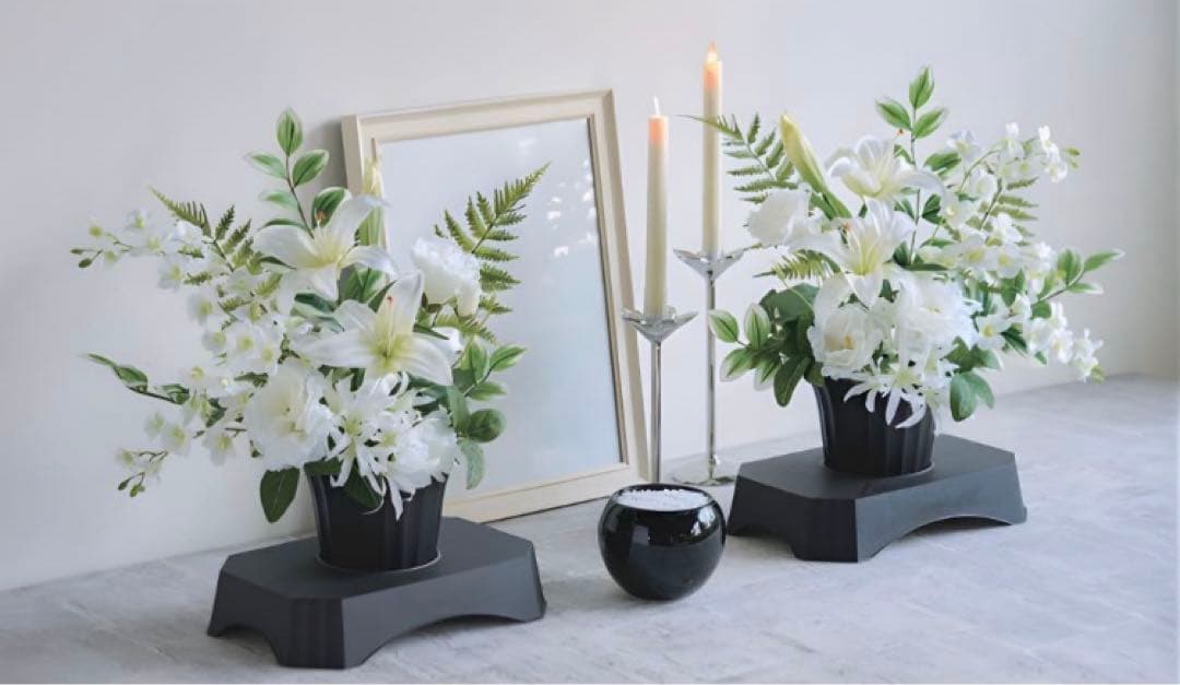 光触媒　人工観葉植物　フェイクグリーン　お供えカサブランカアレンジ左用