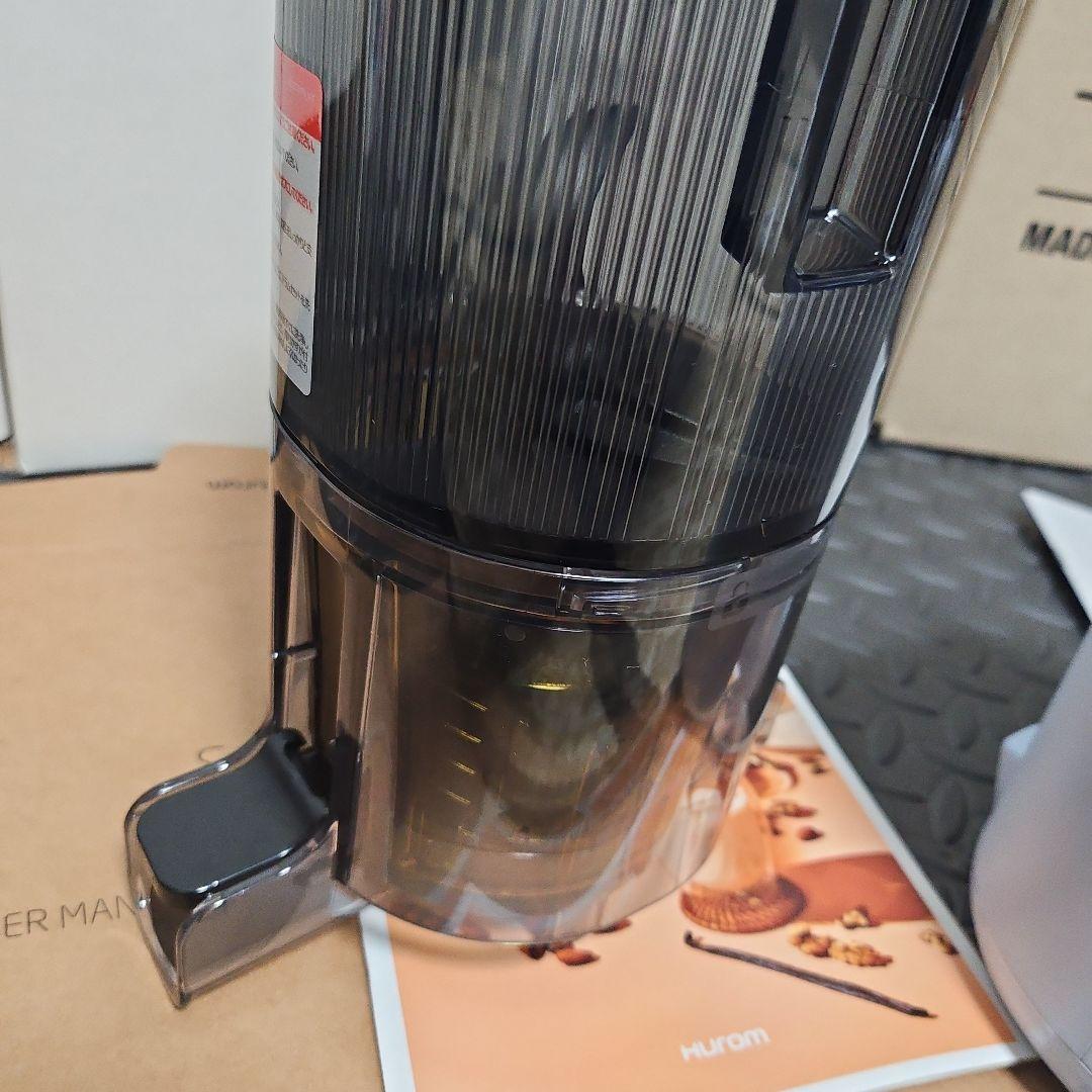 ヒューロム　スロージューサー　Hurom Slow Juicer　H310A