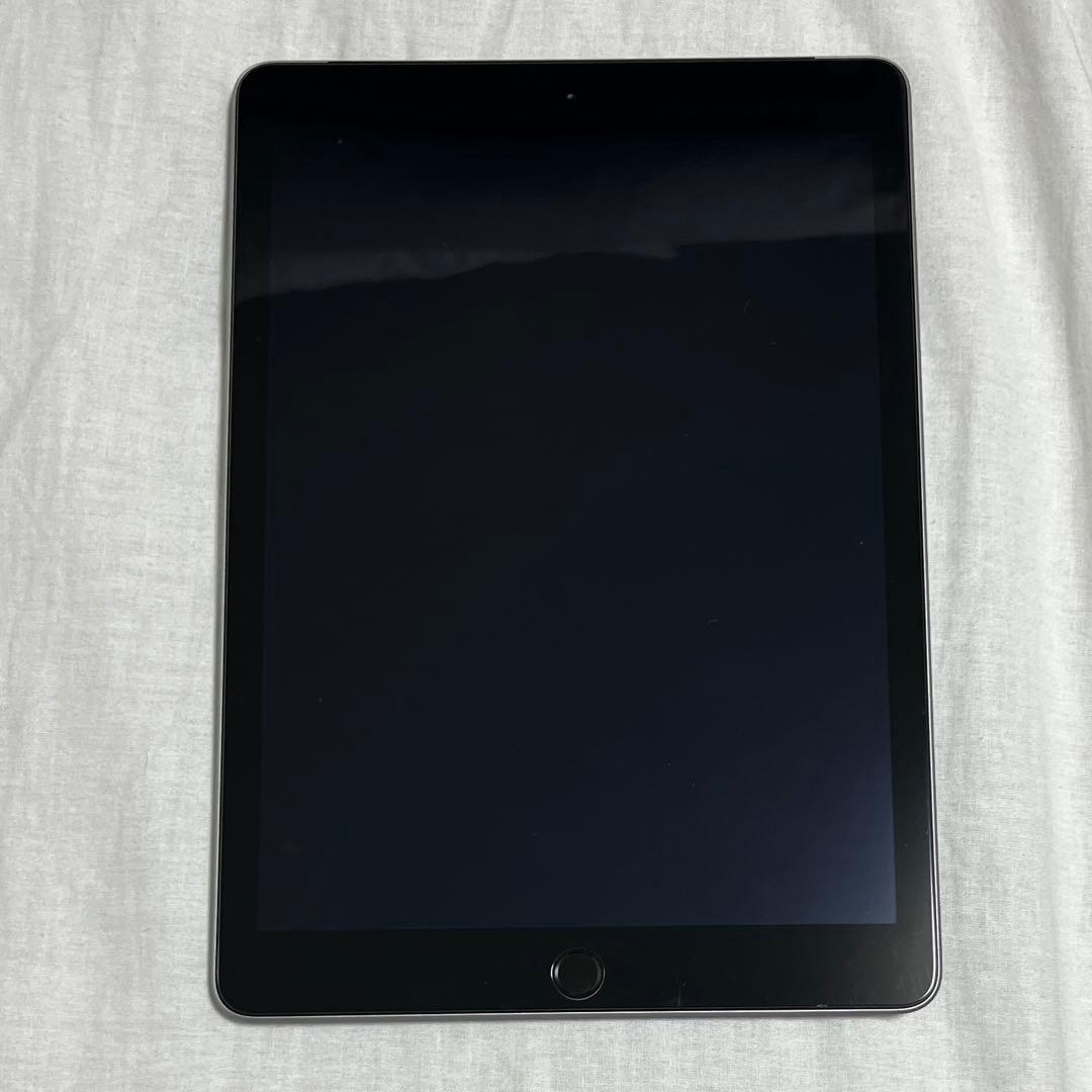 iPad 第6世代　スペースグレイ　Cellular 32GB