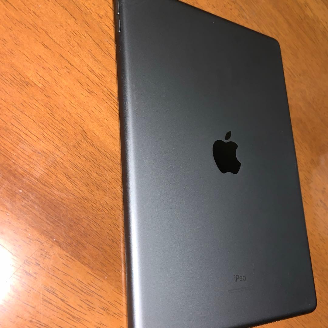 最終値下げ　箱ありiPad 第7世代　wi-fiモデル32GB 充電器付き