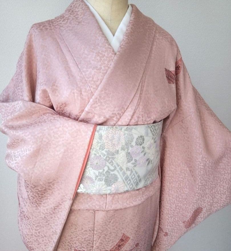 kinako❇️ご購入者様のサイズに合せたセパレートの着物に加工仕立ていたします