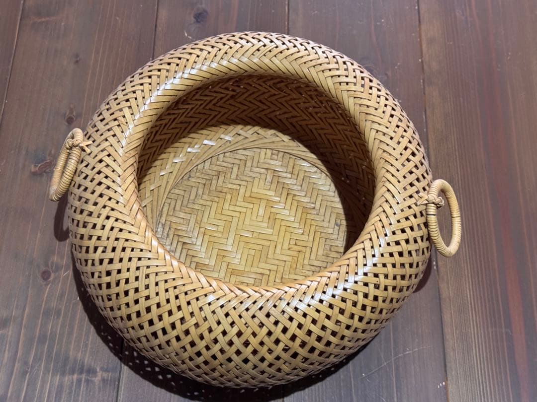 華道　花入　籠 穂英斉 竹製 籠はしっかりしており、他の用途にも使えます