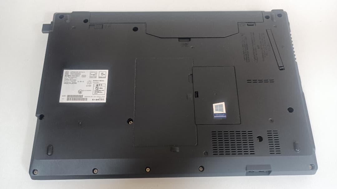 美品ノートパソコンFUJITSU第八世代Corei5 SSD512Gメモリ16G