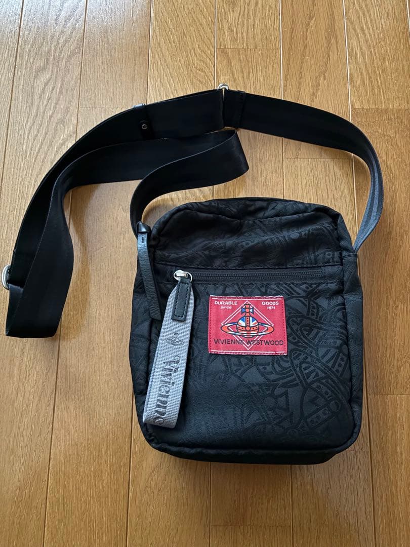 ヴィヴィアンウエストウッドマン ショルダーバッグ