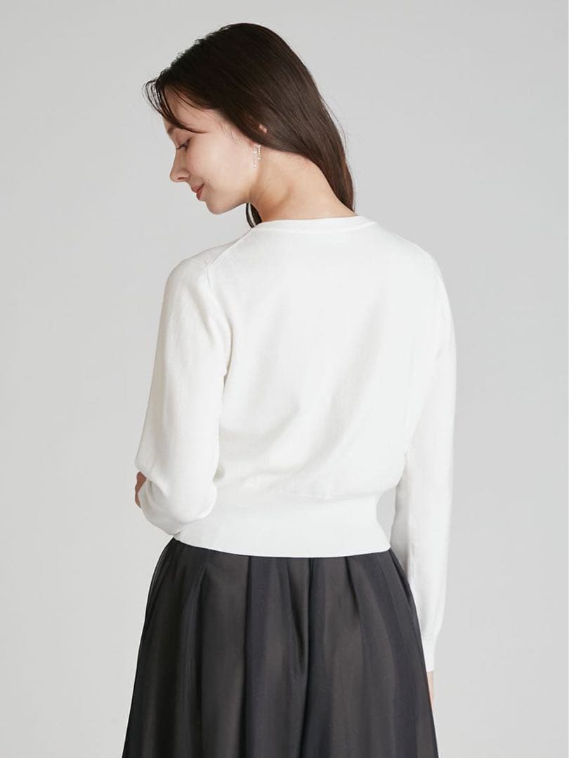 【新品未使用】CELFORDセルフォード♪フラワー刺繍カーディガン OWHT