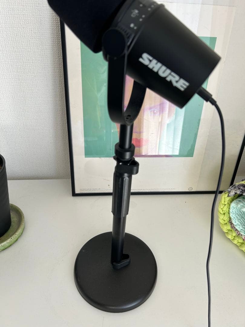 【美品】SHURE シュア MV7 ポッドキャストマイクロホン MV7-K-J