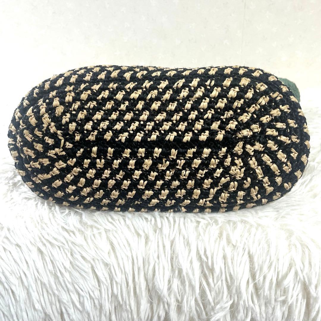 ヘレンカミンスキー　ラフィア　かごバッグ　トートバッグ　チャーム　レザーハンドル