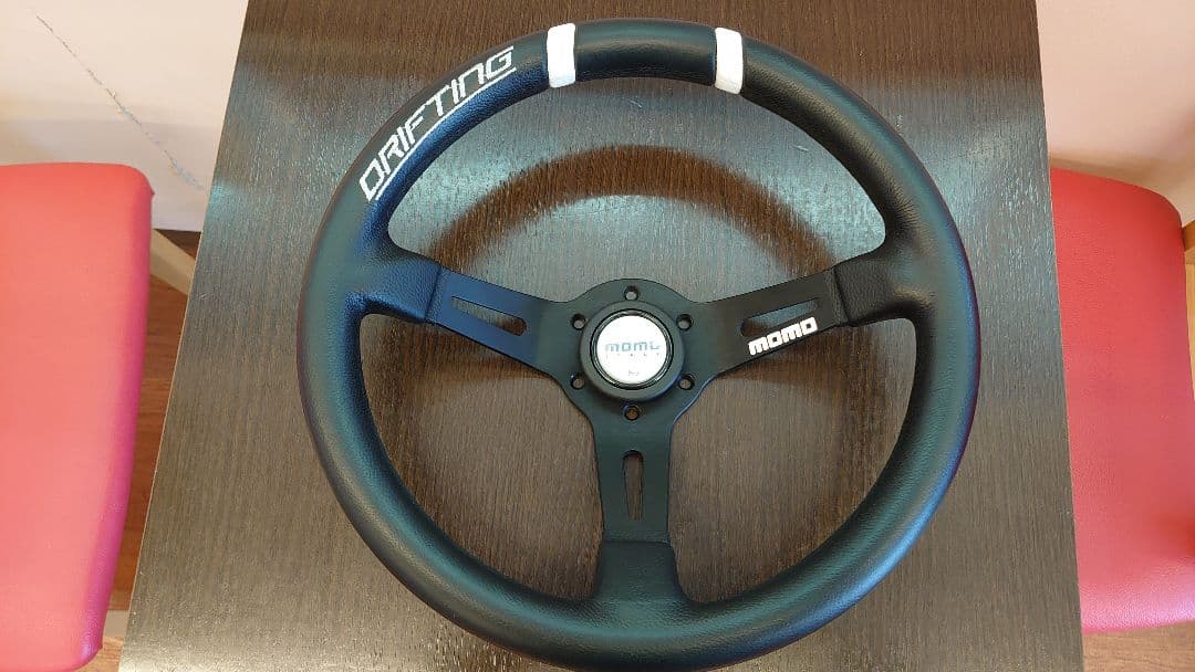 momo ドリフティング 33Φ 80mmディープ