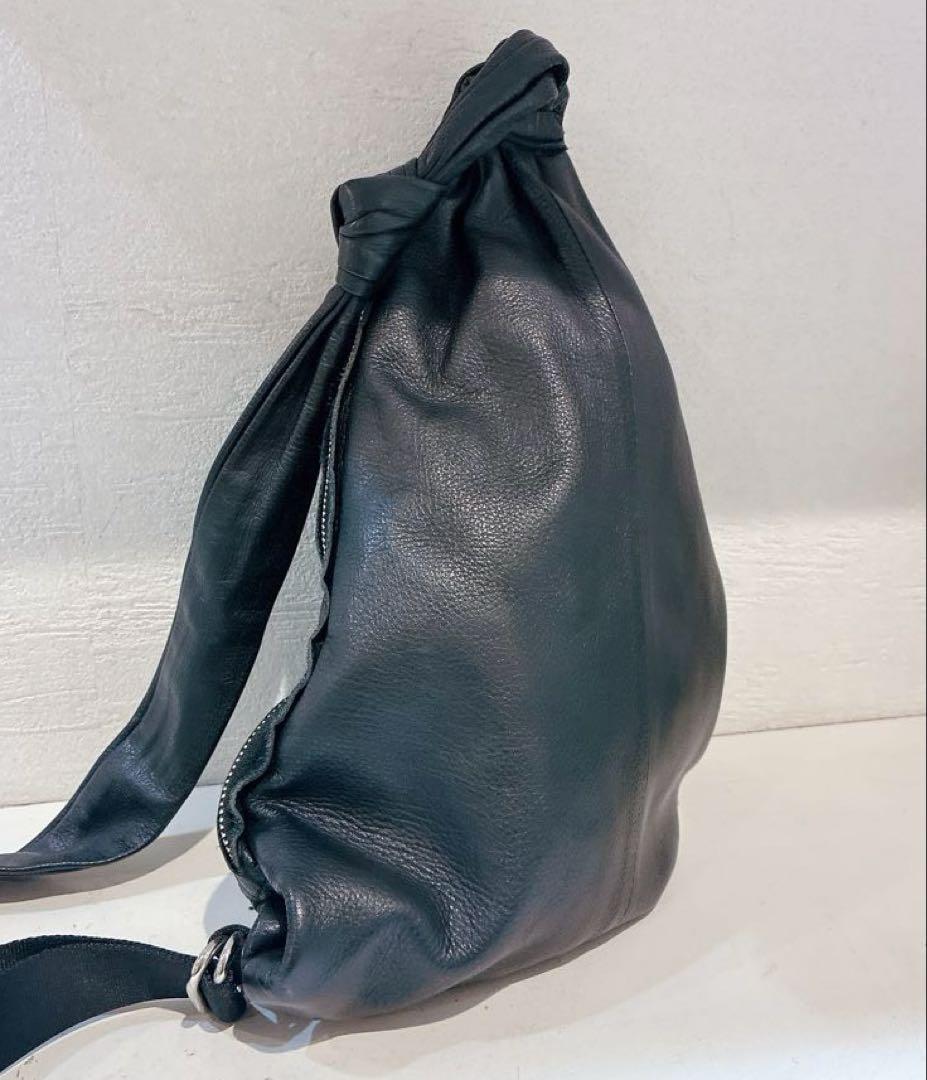 【美品】POMTATA カウレザー ボディバッグ CANDY BODY BAG