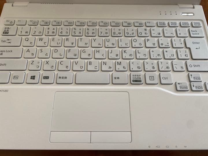 富士通ノートpc   LIFEBOOK UH75/B3