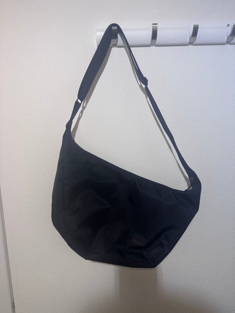 Bellroy Laneway Crescent Bag 容量12L