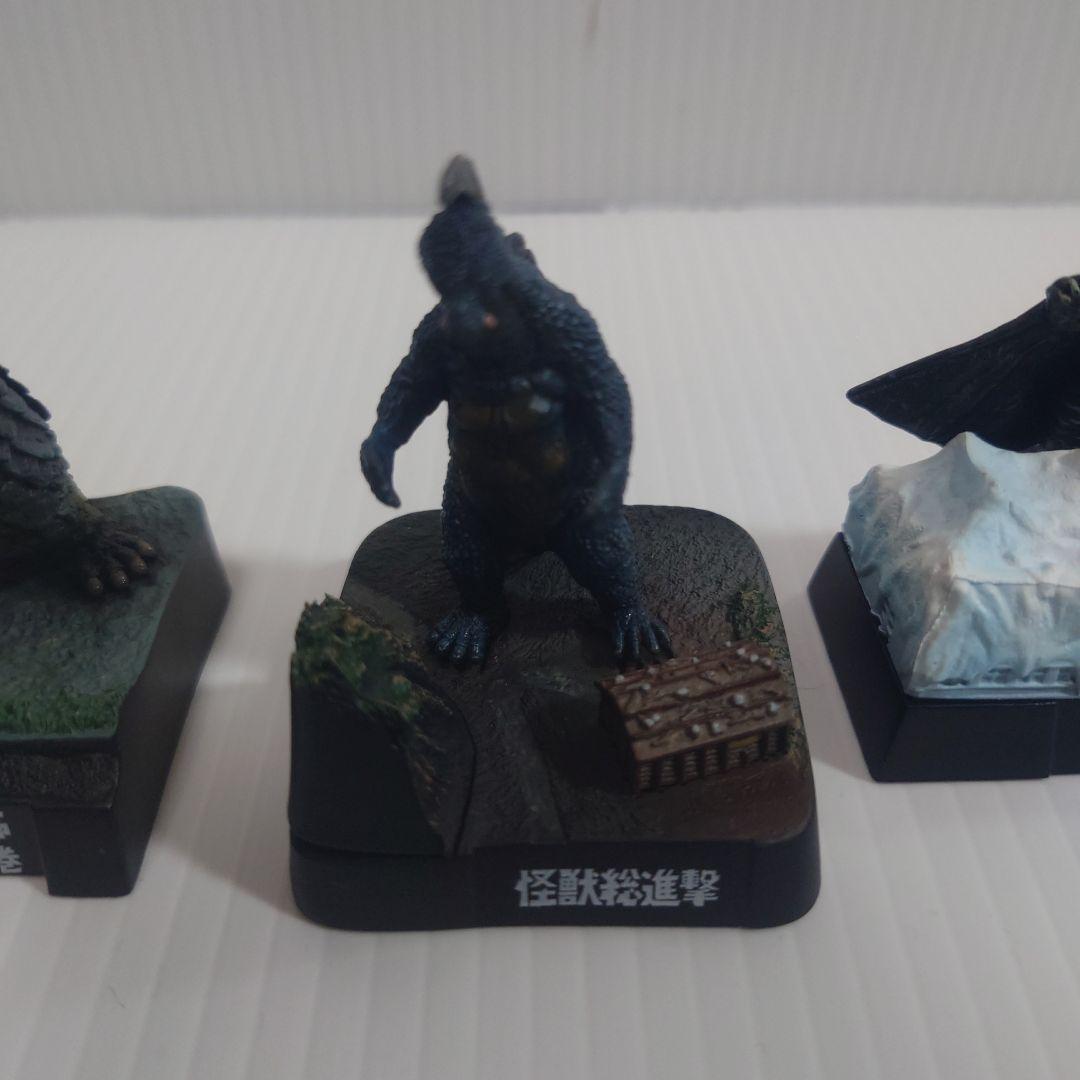 帰ってきたウルトラ怪獣名鑑　10個セット