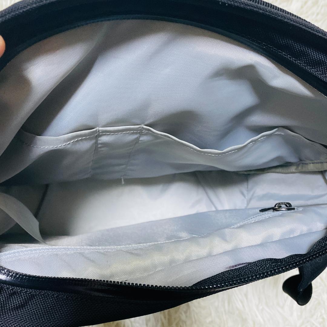 美品 アークテリクス ARC'TERYX アロー8 ショルダーバッグ ブラック